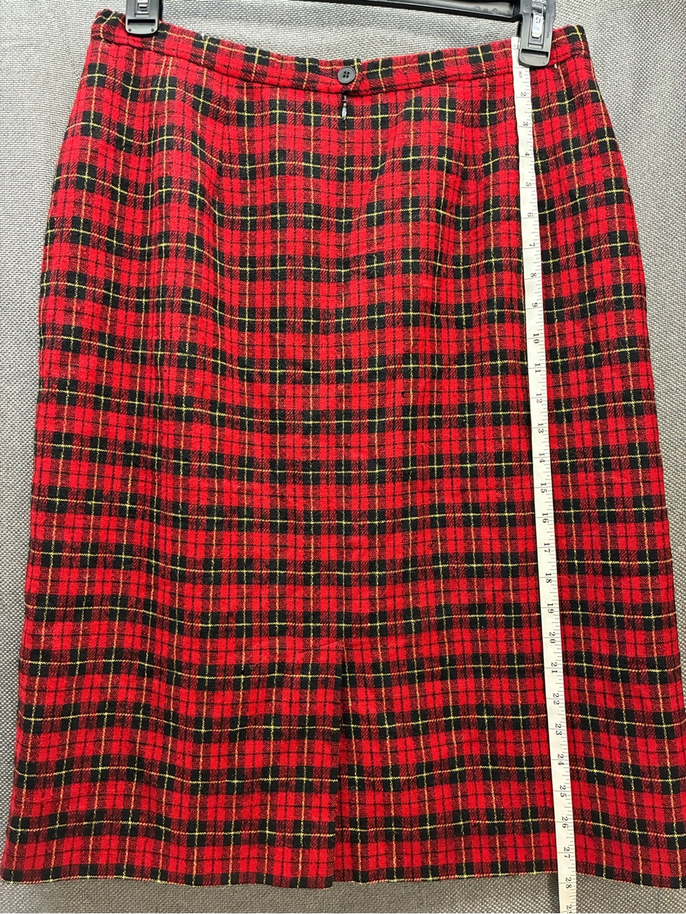 Vintage Pendleton Red Tartan Plaid Skirt, 100% Virgin Wool, Size 16 Knee Length - Picture 8 of 16